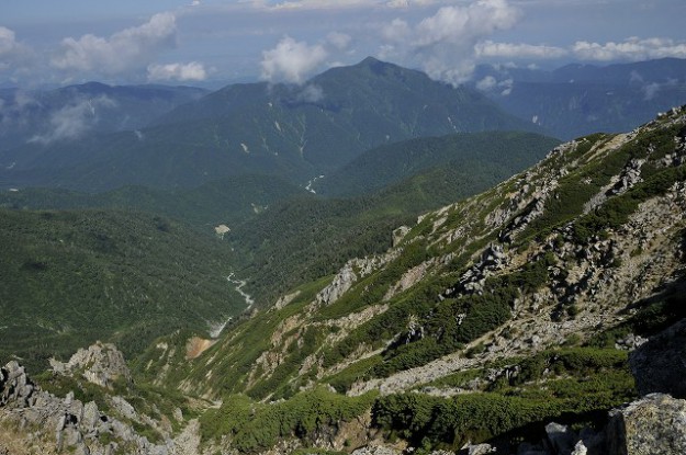 s-208150926鍬崎山