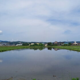 富山と暮らす　“八尾の田園風景になじむ　土間のある平屋の家”